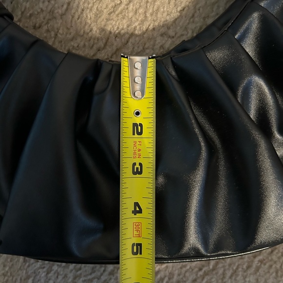 Cute Little Black Purse - Picture 4 of 4